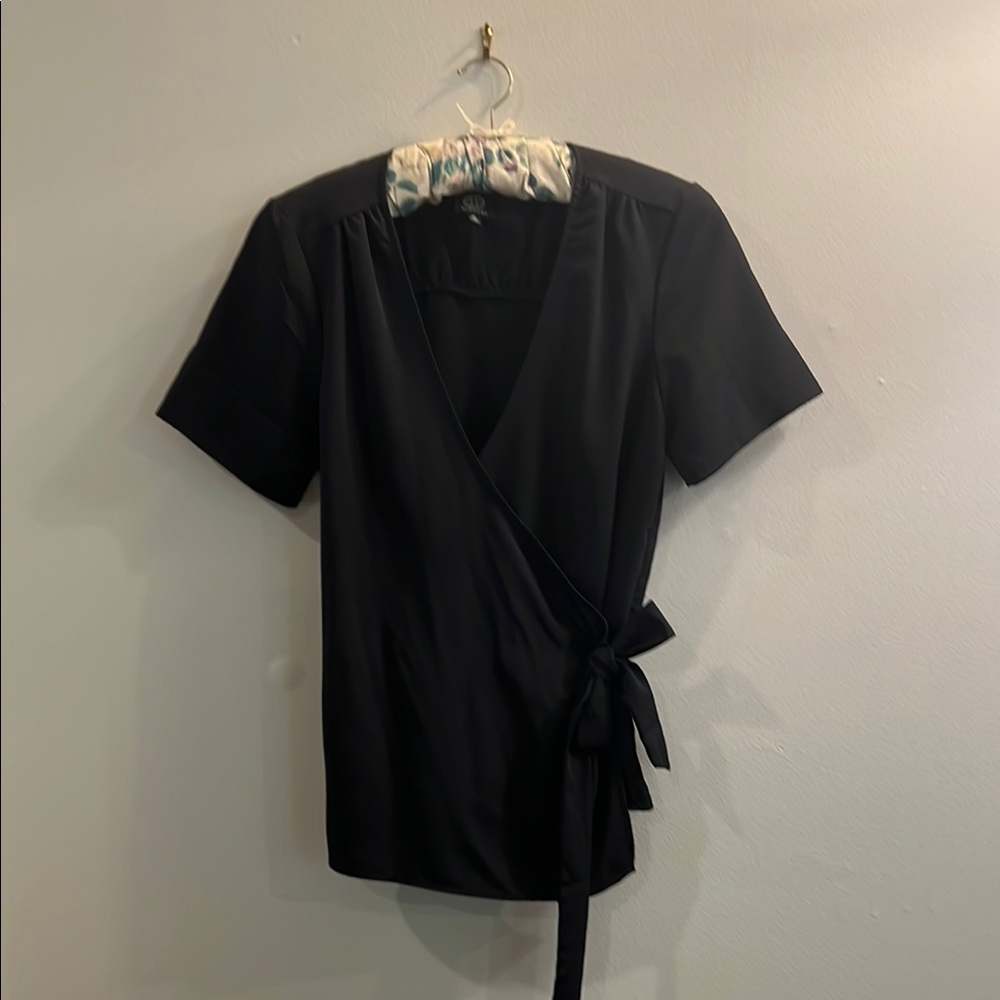 Bobeau Wrap Short Sleeve Blouse